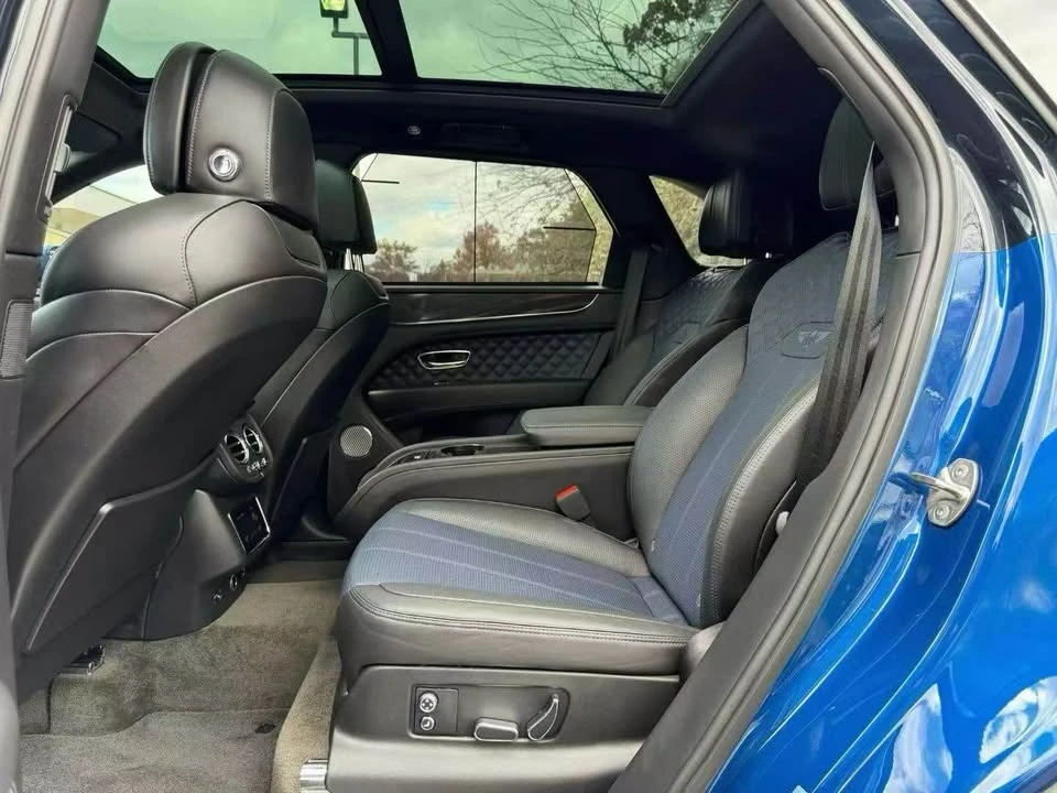 2021 Bentley Bentayga - Image 8 of 9