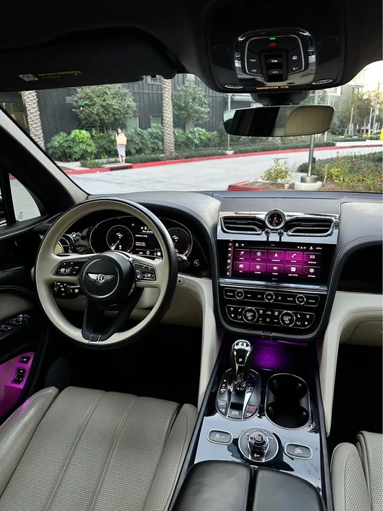 2021 Bentley Bentayga - Image 11 of 12