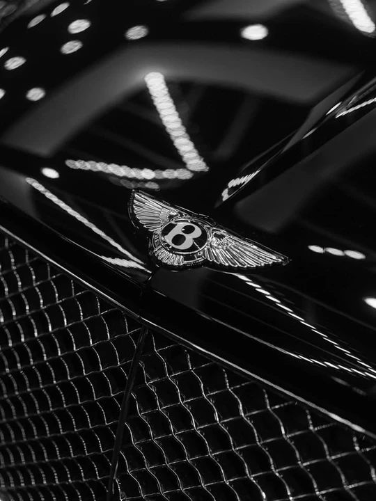 2021 Bentley Bentayga - Image 2 of 12
