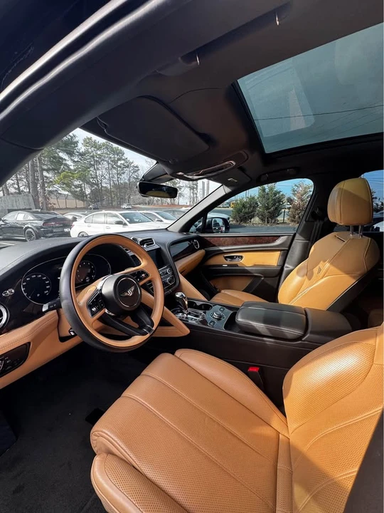2021 Bentley Bentayga - Image 2 of 10