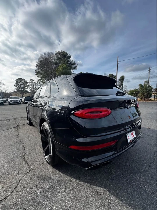 2021 Bentley Bentayga - Image 7 of 10