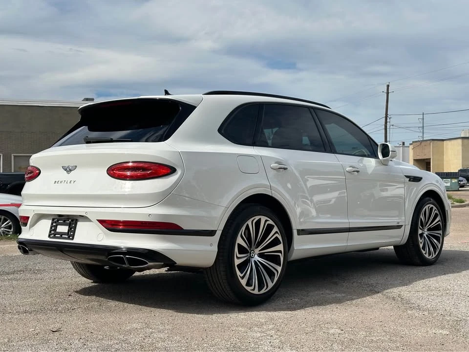 2021 Bentley Bentayga - Image 3 of 19
