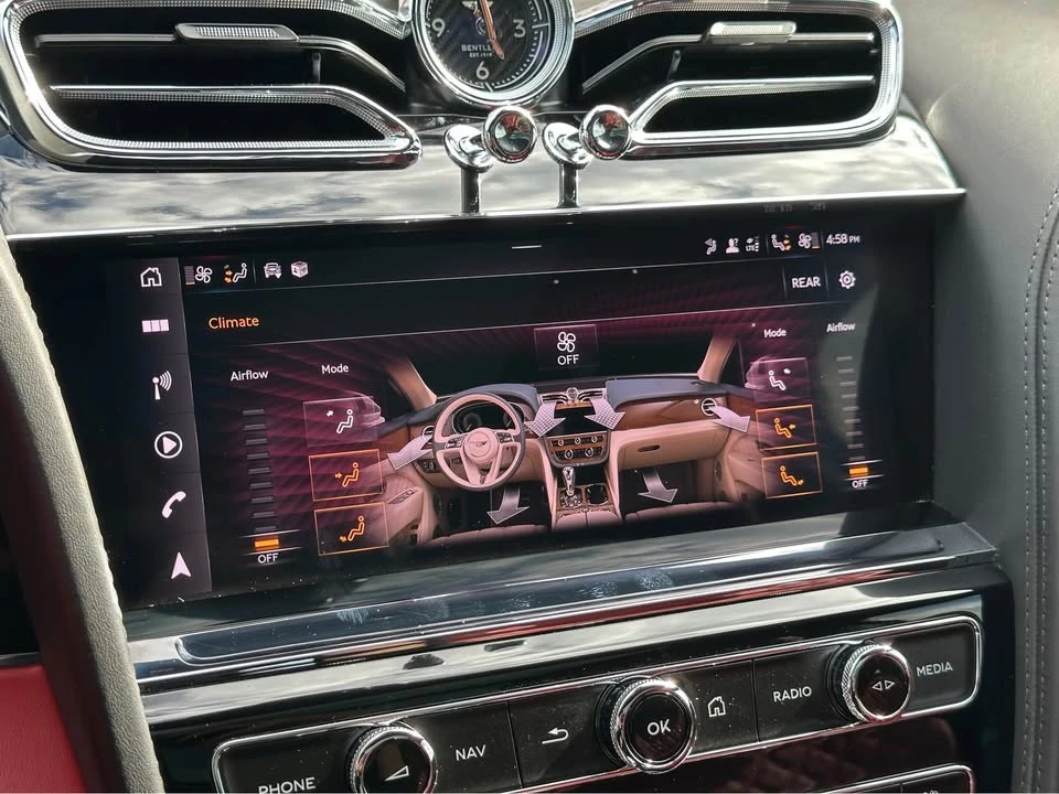 2021 Bentley Bentayga - Image 15 of 19