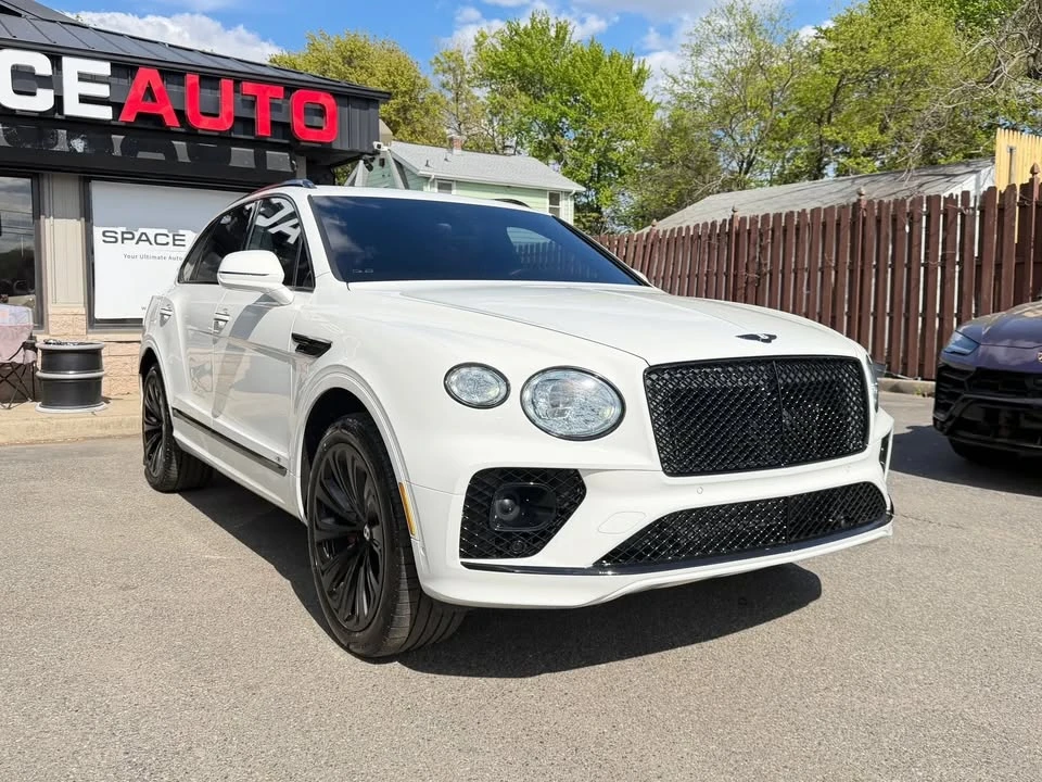 2021 Bentley Bentayga - Image 3 of 10
