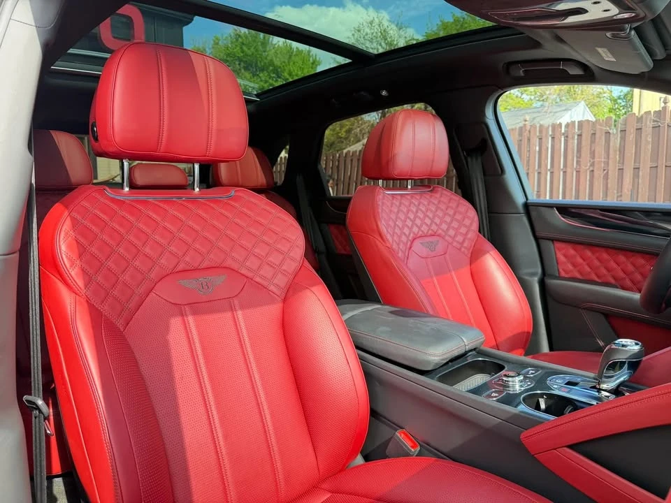 2021 Bentley Bentayga - Image 6 of 10