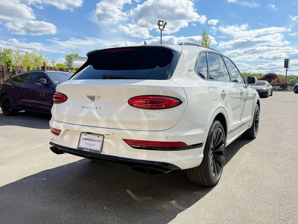 2021 Bentley Bentayga - Image 9 of 10