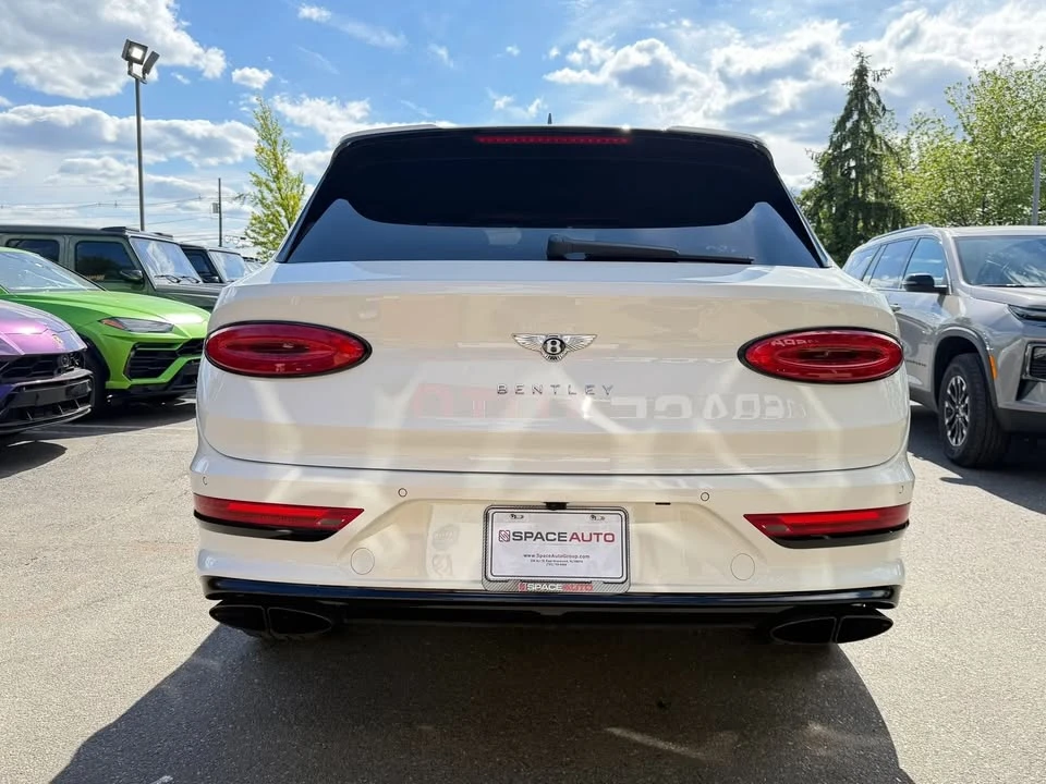 2021 Bentley Bentayga - Image 8 of 10
