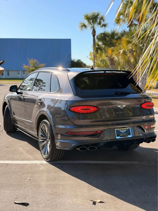 2021 Bentley Bentayga - Image 7 of 20