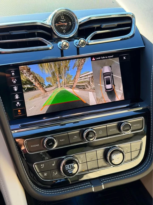 2021 Bentley Bentayga - Image 18 of 20