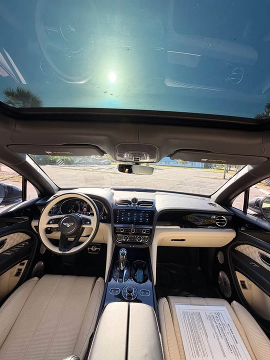 2021 Bentley Bentayga - Image 10 of 20