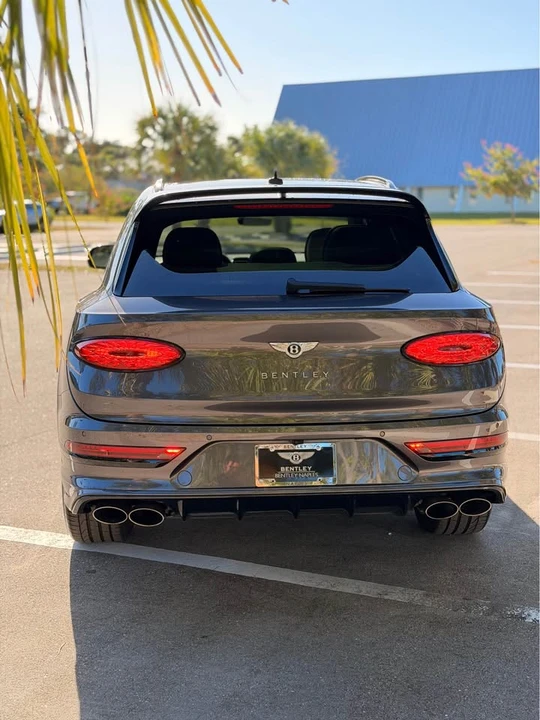 2021 Bentley Bentayga - Image 6 of 20