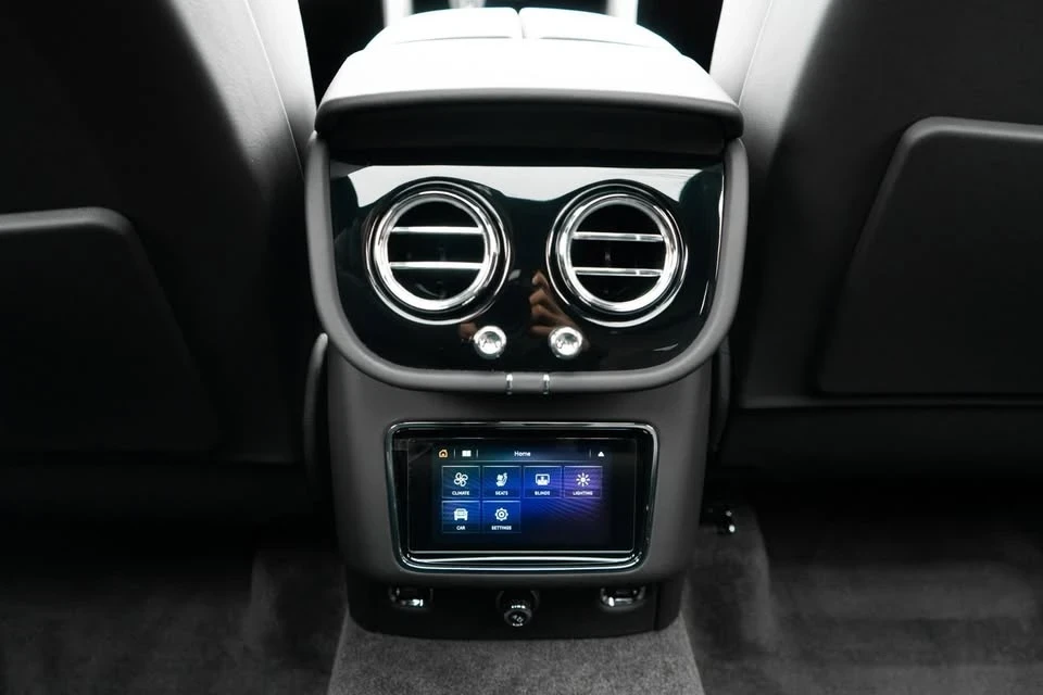 2021 Bentley Bentayga - Image 17 of 18