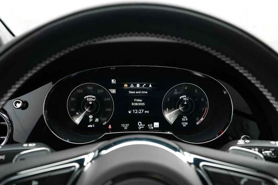 2021 Bentley Bentayga - Image 8 of 18