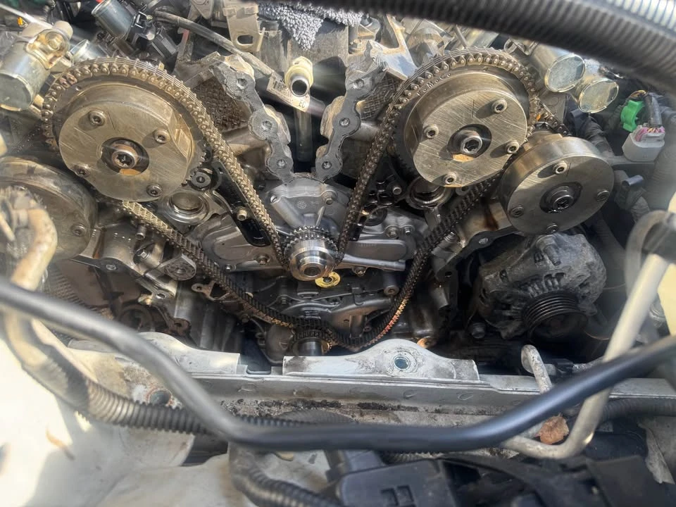 2021 Bentley Bentayga - Image 2 of 5