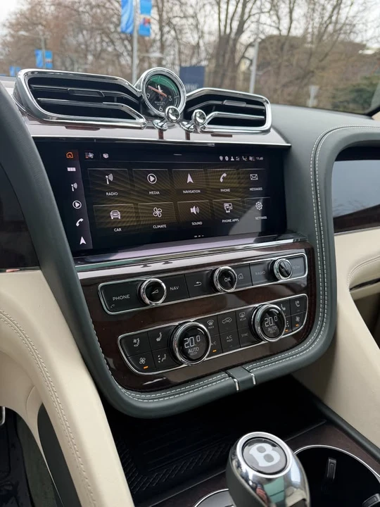 2021 Bentley Bentayga - Image 12 of 14