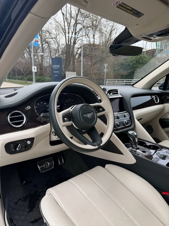 2021 Bentley Bentayga - Image 5 of 14