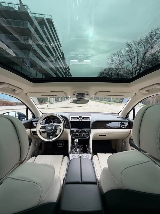 2021 Bentley Bentayga - Image 7 of 14