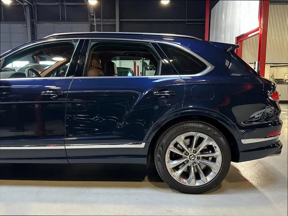 2021 Bentley Bentayga - Image 4 of 20