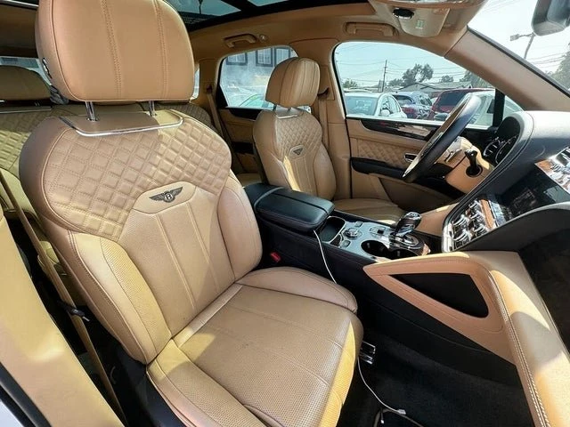 2021 Bentley Bentayga - Image 9 of 14