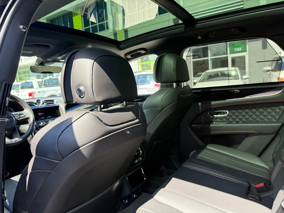 2021 Bentley Bentayga Speed - Image 14 of 19