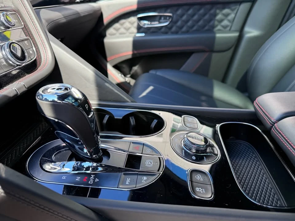 2021 Bentley Bentayga Speed - Image 17 of 19