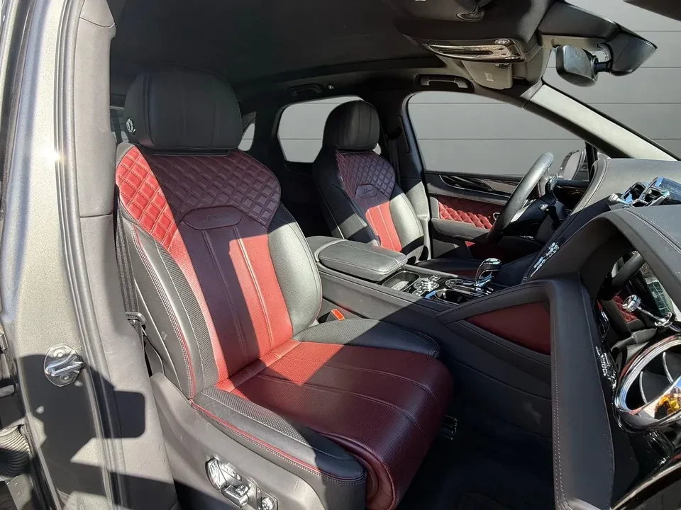 2021 Bentley Bentayga Speed - Image 7 of 10