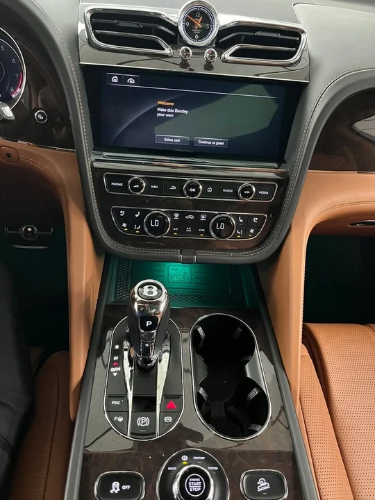 2021 Bentley Bentayga - Image 12 of 14
