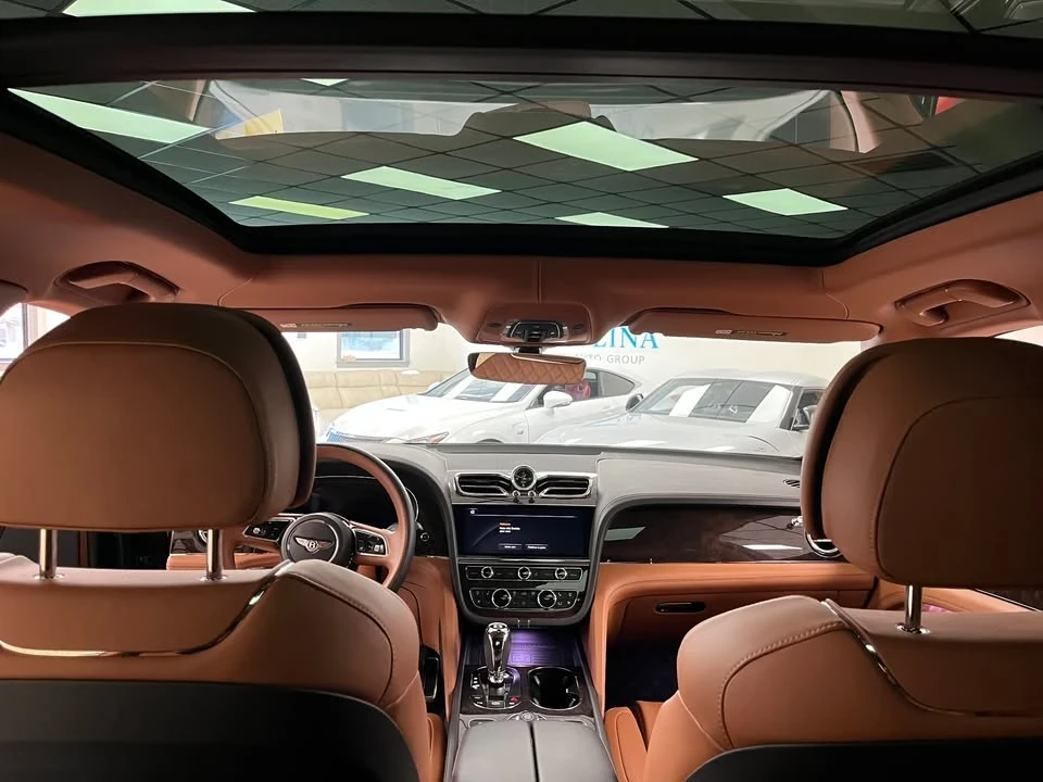 2021 Bentley Bentayga - Image 10 of 14