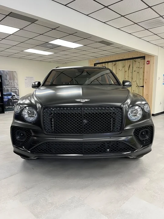 2021 Bentley Bentayga - Image 2 of 14