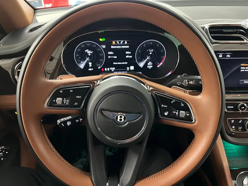2021 Bentley Bentayga - Image 11 of 14
