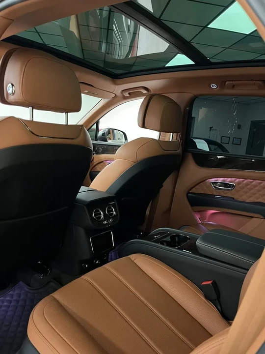 2021 Bentley Bentayga - Image 9 of 14