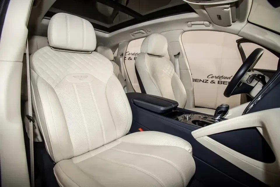2021 Bentley Bentayga - Image 4 of 8
