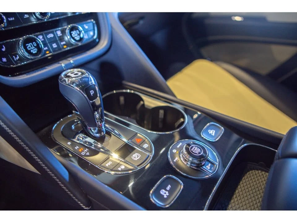 2021 Bentley Bentayga - Image 14 of 17
