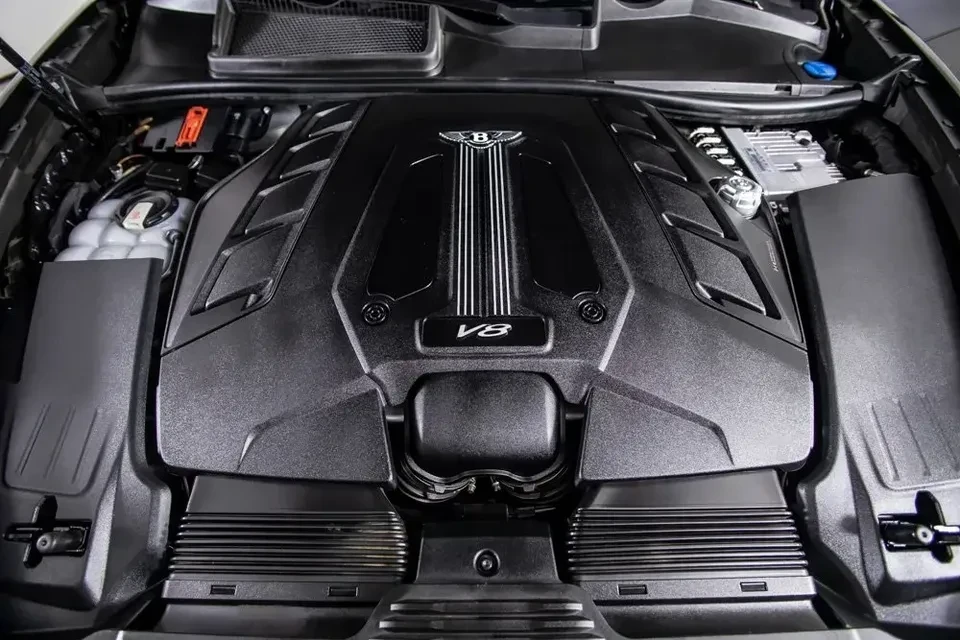 2021 Bentley Bentayga - Image 8 of 8