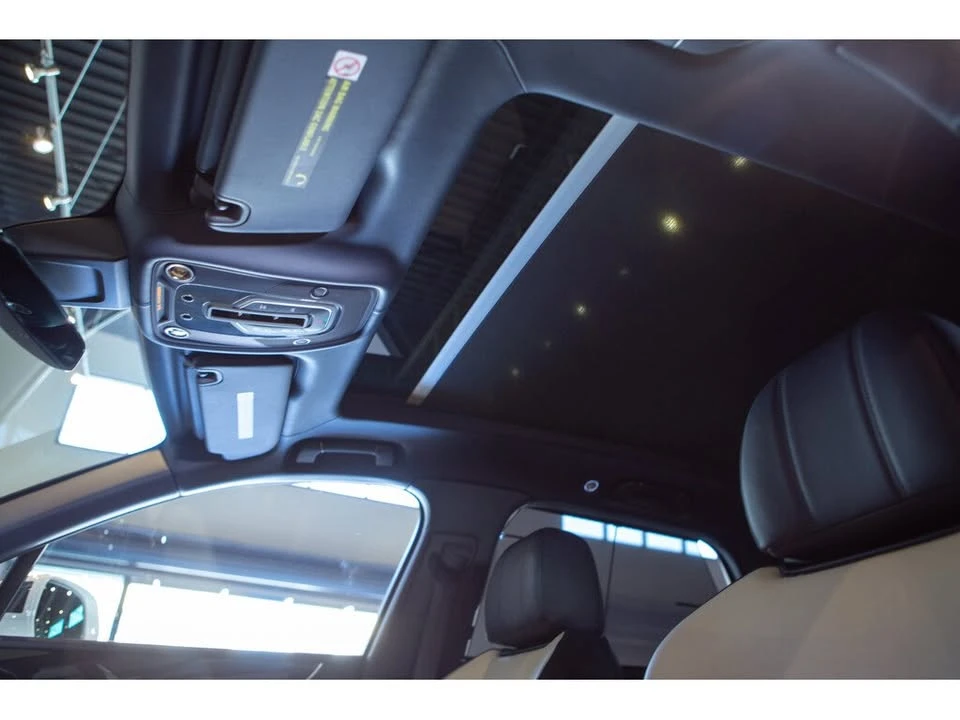 2021 Bentley Bentayga - Image 15 of 17
