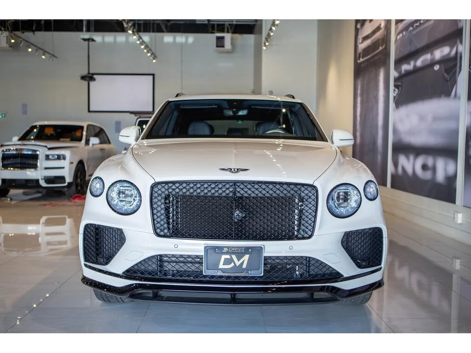 2021 Bentley Bentayga - Image 2 of 17