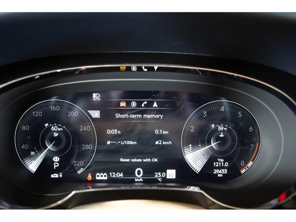 2021 Bentley Bentayga - Image 11 of 17