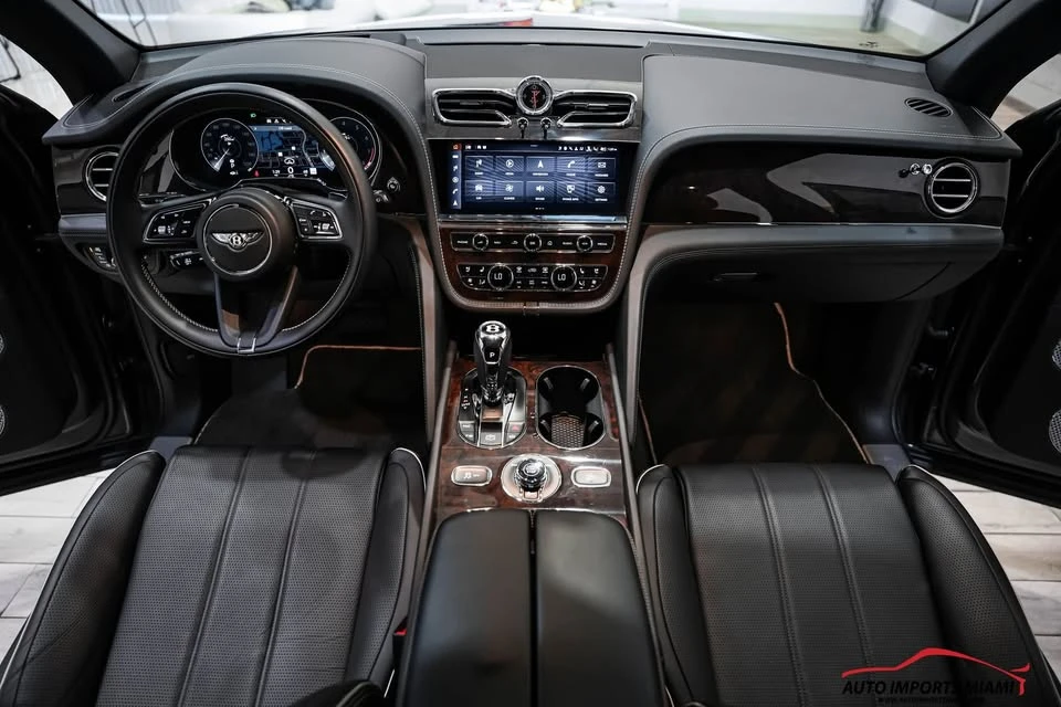 2021 Bentley Bentayga - Image 11 of 15