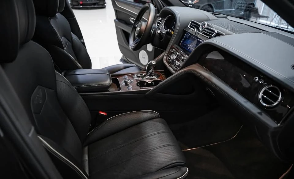 2021 Bentley Bentayga - Image 11 of 19