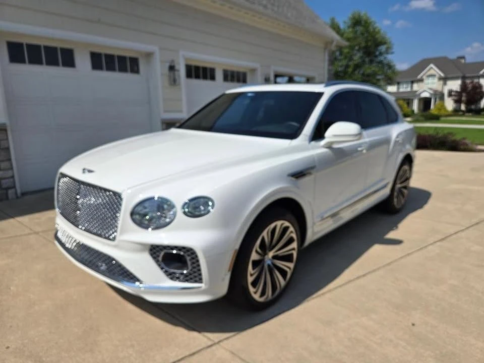 2021 Bentley Bentayga - Image 2 of 7