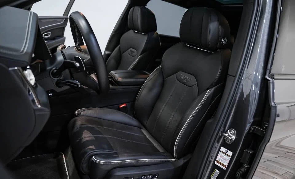 2021 Bentley Bentayga - Image 10 of 19