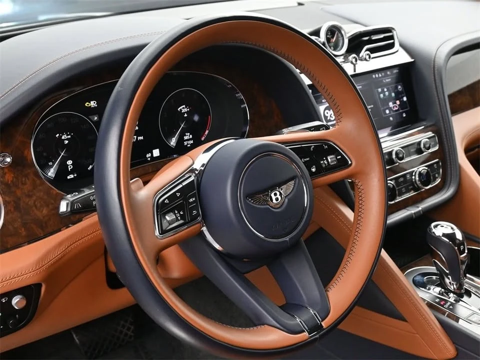 2021 Bentley Bentayga - Image 8 of 19