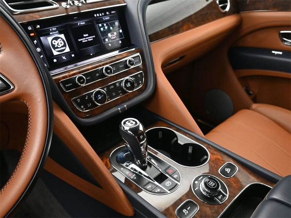 2021 Bentley Bentayga - Image 6 of 19