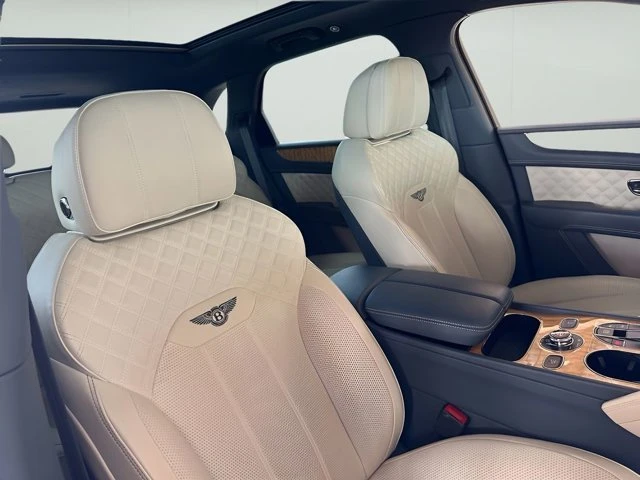 2021 Bentley Bentayga - Image 16 of 20
