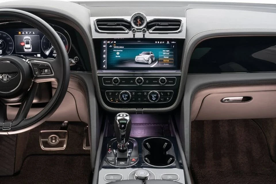 2021 Bentley Bentayga - Image 4 of 8