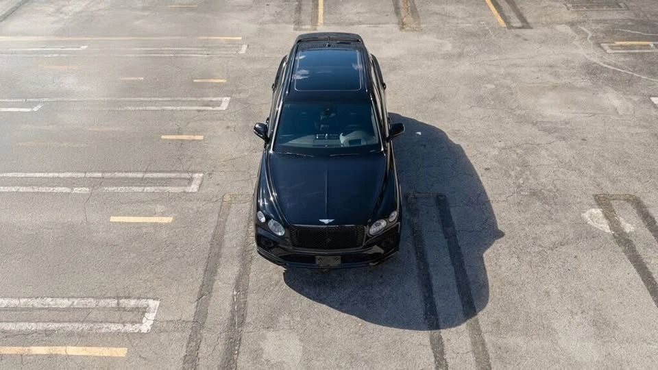 2021 Bentley Bentayga - Image 8 of 8