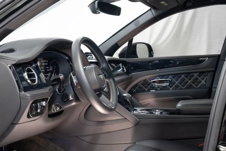 2021 Bentley Bentayga - Image 5 of 8