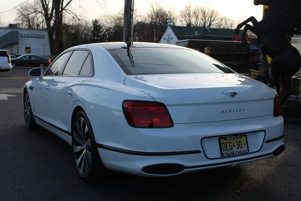 2021 Bentley - Image 2 of 20