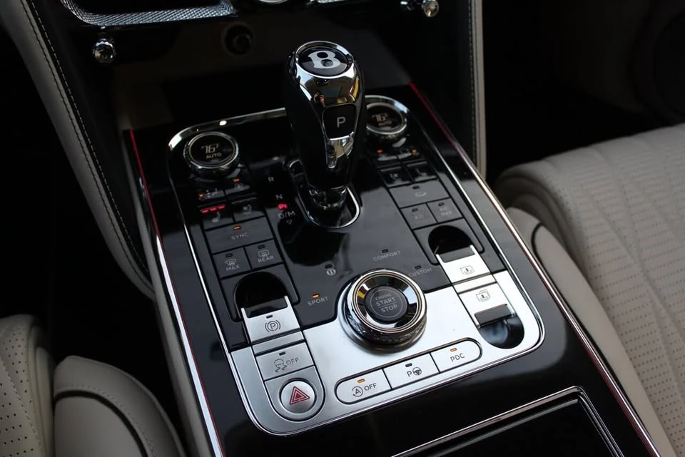 2021 Bentley - Image 9 of 20
