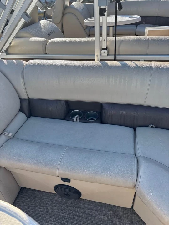2021 Bentley Bentayga - Image 4 of 16